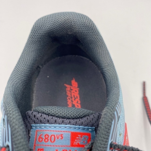 New Balance Blue and Gray Athletic Shoes with Fresh Foam Cushioning - Picture 12 of 16